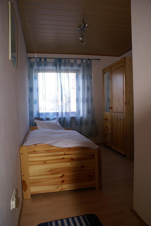 Pension Lindenhof Лимбург-на-Лане Стая снимка