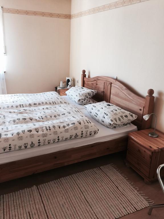 Pension Lindenhof Лимбург-на-Лане Екстериор снимка