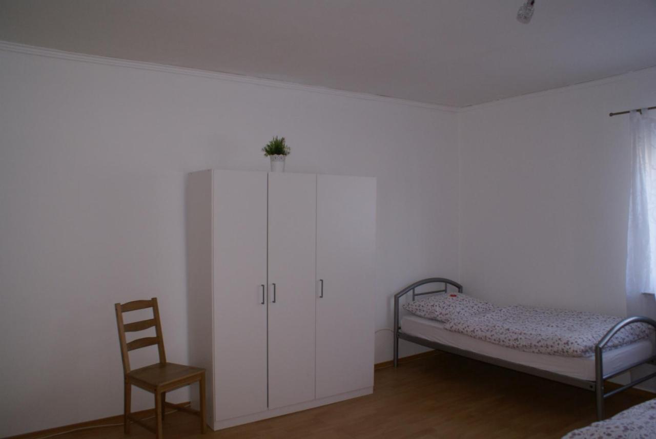 Pension Lindenhof Лимбург-на-Лане Стая снимка